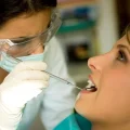 Βρείτε έναν οδοντίατρο για οδοντιατρικό έλεγχο