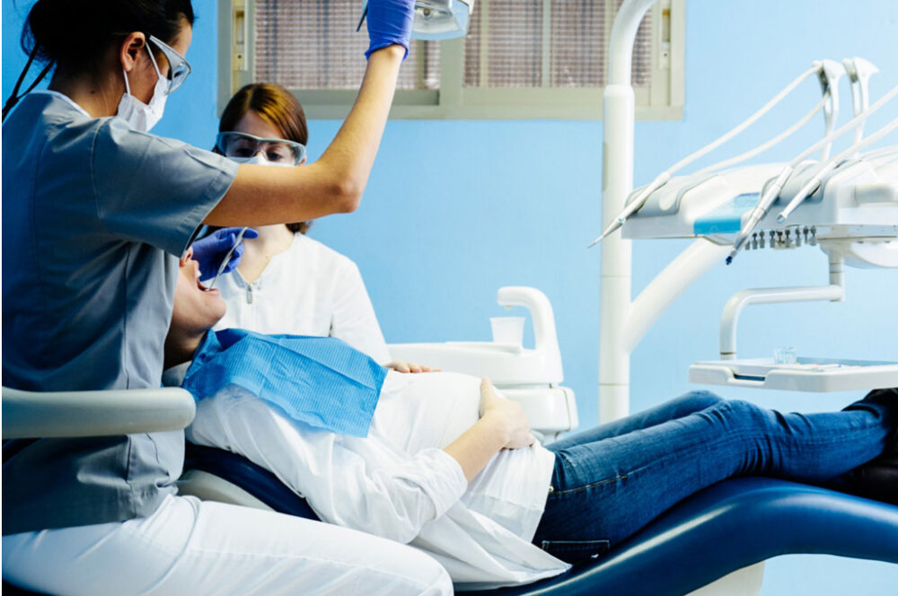 Είναι ασφαλές να κάνετε οδοντιατρική εργασία όταν είστε έγκυος;
